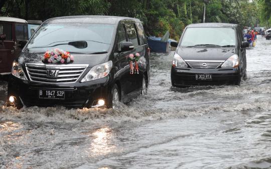 Banjir kembali menggenangi Ibu Kota