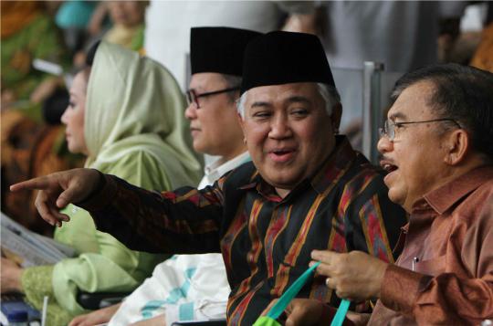 Din Syamsuddin hujan-hujanan rayakan Milad Muhammadiyah ke-100