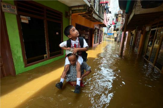 Banjir kembali mampir ke Kampung Pulo