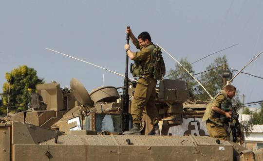 Rudal penangkis serangan roket Hamas milik Israel