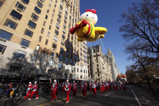 Spiderman mengapung di Parade Macy Thanksgiving