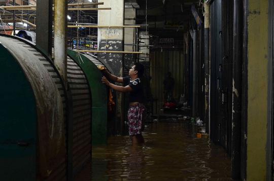 Pasar Cipulir terendam banjir 