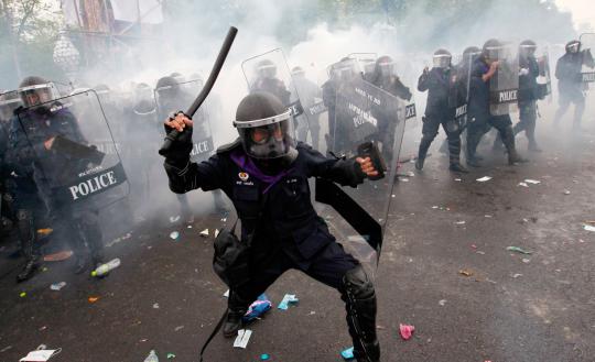 Demo anti pemerintah di Bangkok ricuh