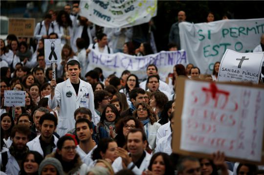 Seluruh dokter di Spanyol mogok kerja