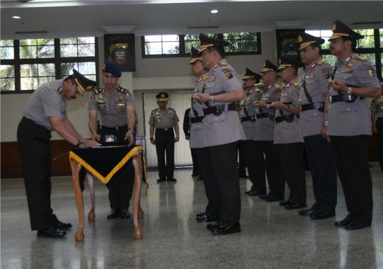 Kapolri Jenderal Timur Pradopo lantik Kadiv Propam baru