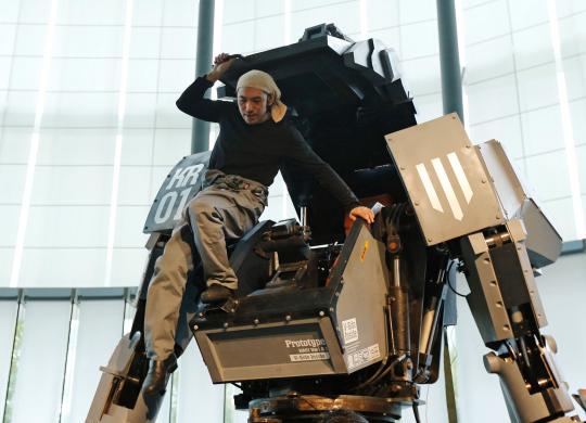 Kuratas, robot tempur Jepang seberat 4 ton
