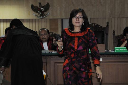 Rosa bersaksi di sidang lanjutan Neneng Sri Wahyuni