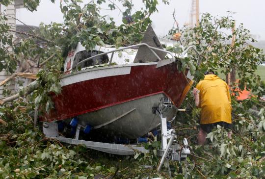 Selandia Baru diterjang badai tornado