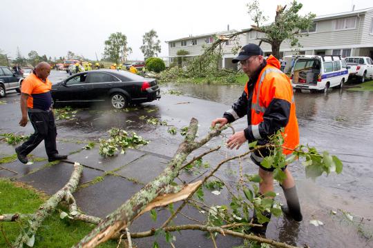 Selandia Baru diterjang badai tornado