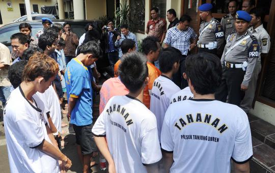 Operasi Sikat Jaya, Polisi jaring puluhan tersangka