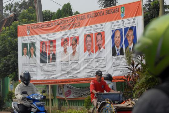 Spanduk Pilkada Bekasi dipublikasikan