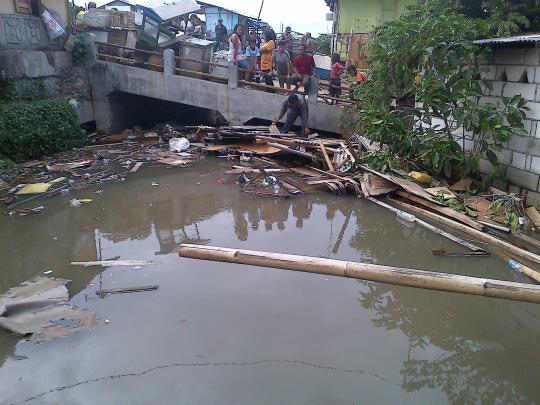 500 rumah di Muara Angke terendam banjir akibat tanggul jebol