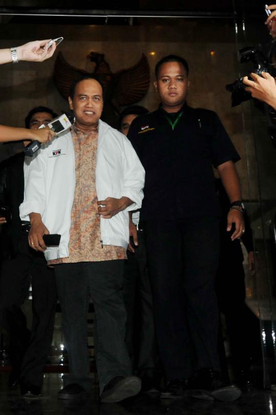 Djoko Susilo usai diperiksa Penyidik KPK