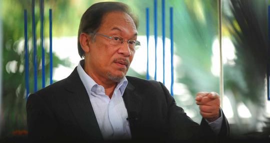 Potret wajah pemimpin oposisi Malaysia Anwar Ibrahim