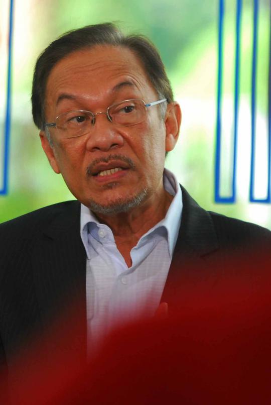 Potret wajah pemimpin oposisi Malaysia Anwar Ibrahim