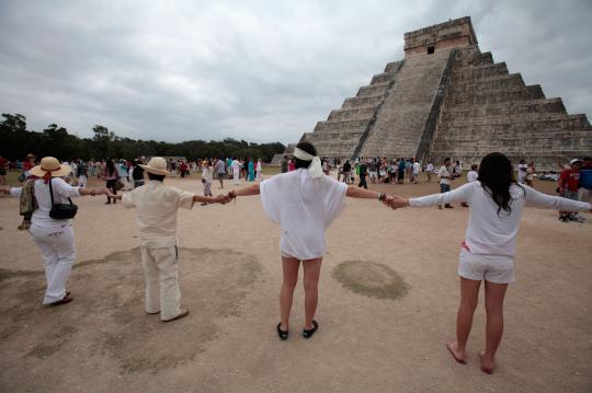 Rumor kiamat, Piramida bangsa Maya dibanjiri wisatawan