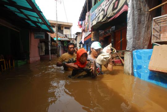 Banjir kiriman rendam Kampung Pulo capai 1 meter