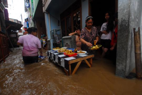 Banjir kiriman rendam Kampung Pulo capai 1 meter