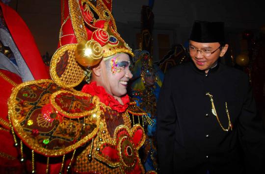 Ahok buka karnaval car free day night di Jakarta