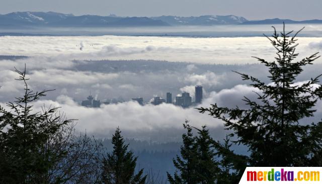 Foto : Menikmati panorama kabut Kota Vancouver merdeka.com