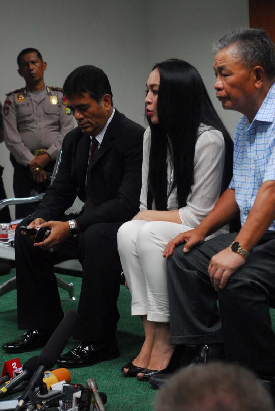 Angelina Sondakh divonis penjara 4,5 tahun 