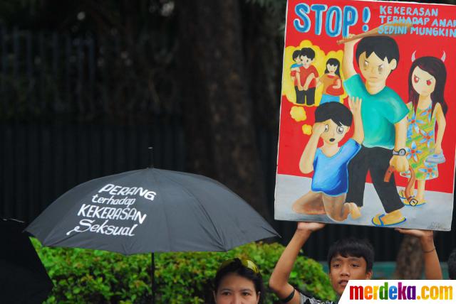 Foto : Puluhan anak gelar demo anti-kekerasan seksual di 