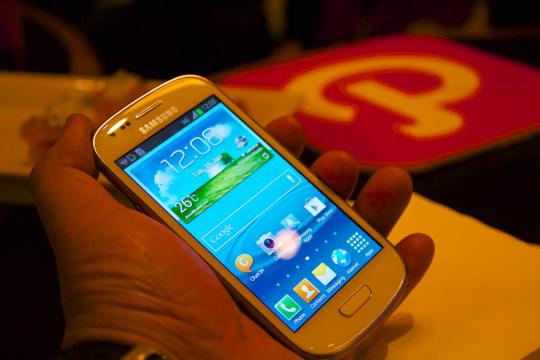 Peluncuran Samsung Galaxy S III Mini