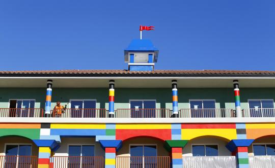 California bangun hotel lego pertama di Amerika Utara
