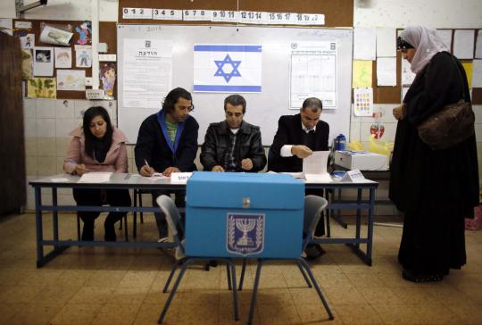 Warga Israel ke TPS pilih anggota parlemen