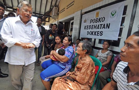 Bersama PMI, Jusuf Kalla jenguk pengungsi kerusuhan Sumbawa