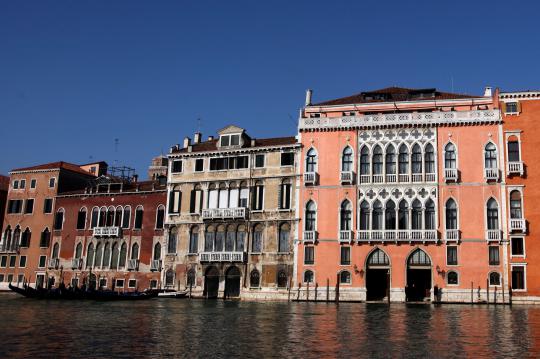 Jalan-jalan ke kota romantis Venesia