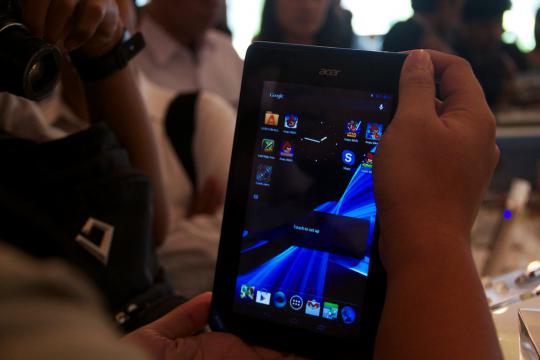 Peluncuran tablet Acer Iconia B1-A71