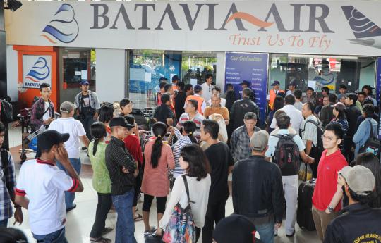 Puluhan calon penumpang Batavia Air kesal gagal berangkat