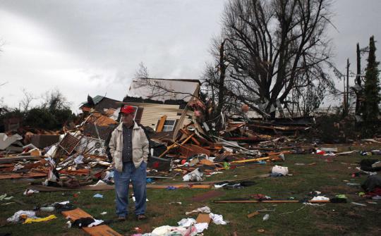 2 Tewas dan ratusan rumah hancur akibat terjangan tornado