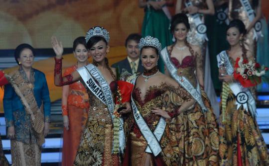 Whulandary dinobatkan jadi Puteri Indonesia 2013