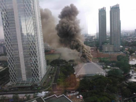 Kafe terbakar di kawasan SCBD