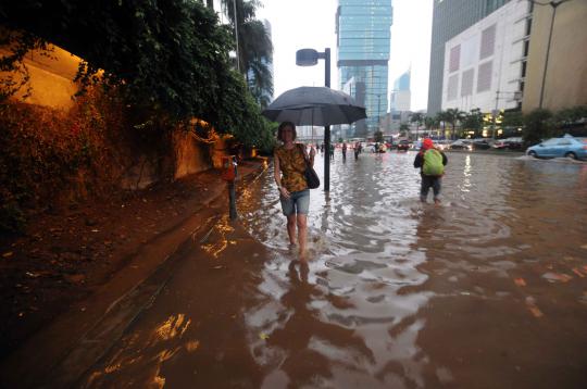 Kawasan Bundaran HI kembali digenangi banjir