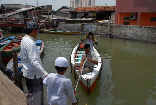 Transportasi air untuk warga Rusun Marunda 