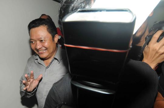 Mantan Bupati Buol Amran Batalipu divonis 7,5 tahun bui