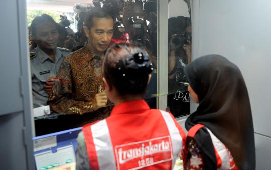 Jokowi resmikan jalur busway Koridor XII Pluit-Tanjung Priok