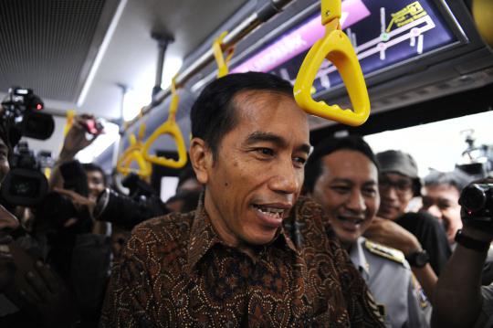 Jokowi resmikan jalur busway Koridor XII Pluit-Tanjung Priok