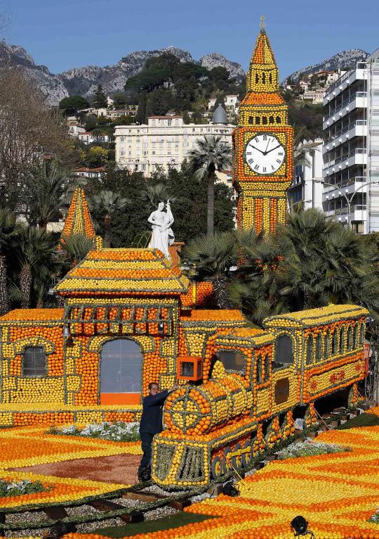 145 ton lemon dan jeruk hiasi patung di Menton