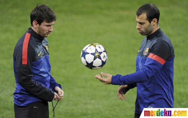 Foto Persiapan Messi  dan  kawan  kawan  hadapi AC Milan 