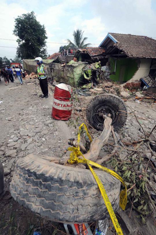 Kecelakaan maut di Cianjur, 16 orang tewas