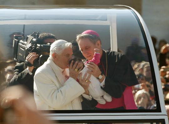 Paus Benediktus XVI ucapkan salam perpisahan
