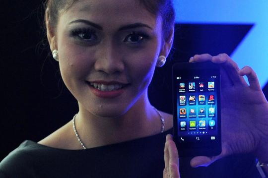 Model cantik di peluncuran Blackberry Z10 di Jakarta