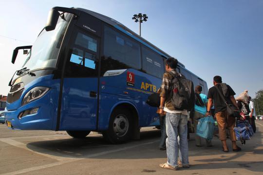 Bus APTB Jakarta-Bogor resmi beroperasi