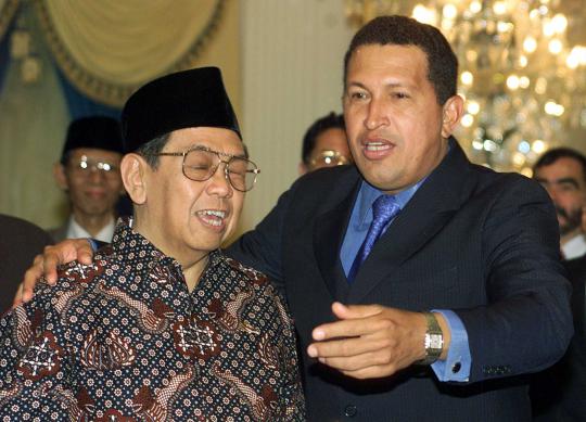 Kisah keakraban antara Gus Dur dan Hugo Chavez