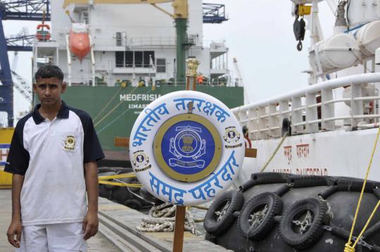 Kapal penjaga pantai laut India