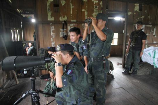 Militer Malaysia buru pengikut Sultan Sulu di Kampung Tanduo